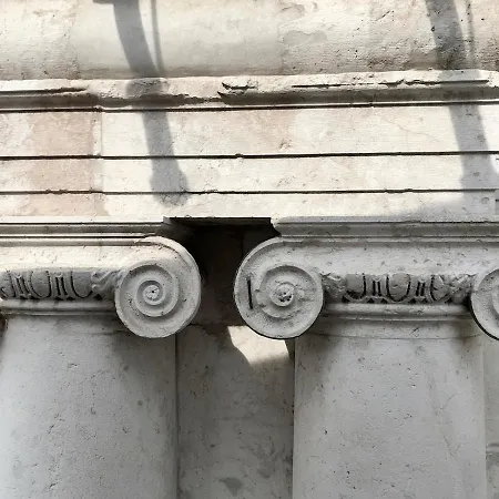 Le Colonne, Almost Inside The Basilica Palladiana Appartement